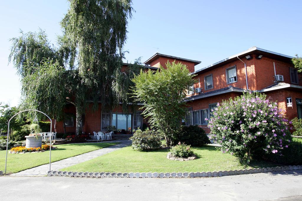 Hotel Ristorante Paladini Carisio Zewnętrze zdjęcie