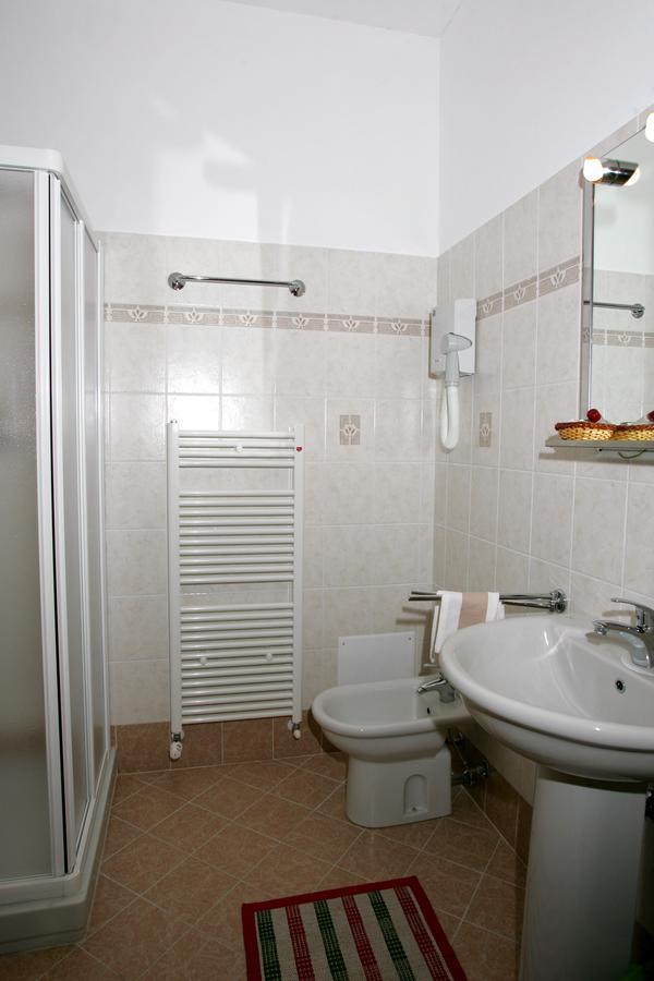 Hotel Ristorante Paladini Carisio Zewnętrze zdjęcie