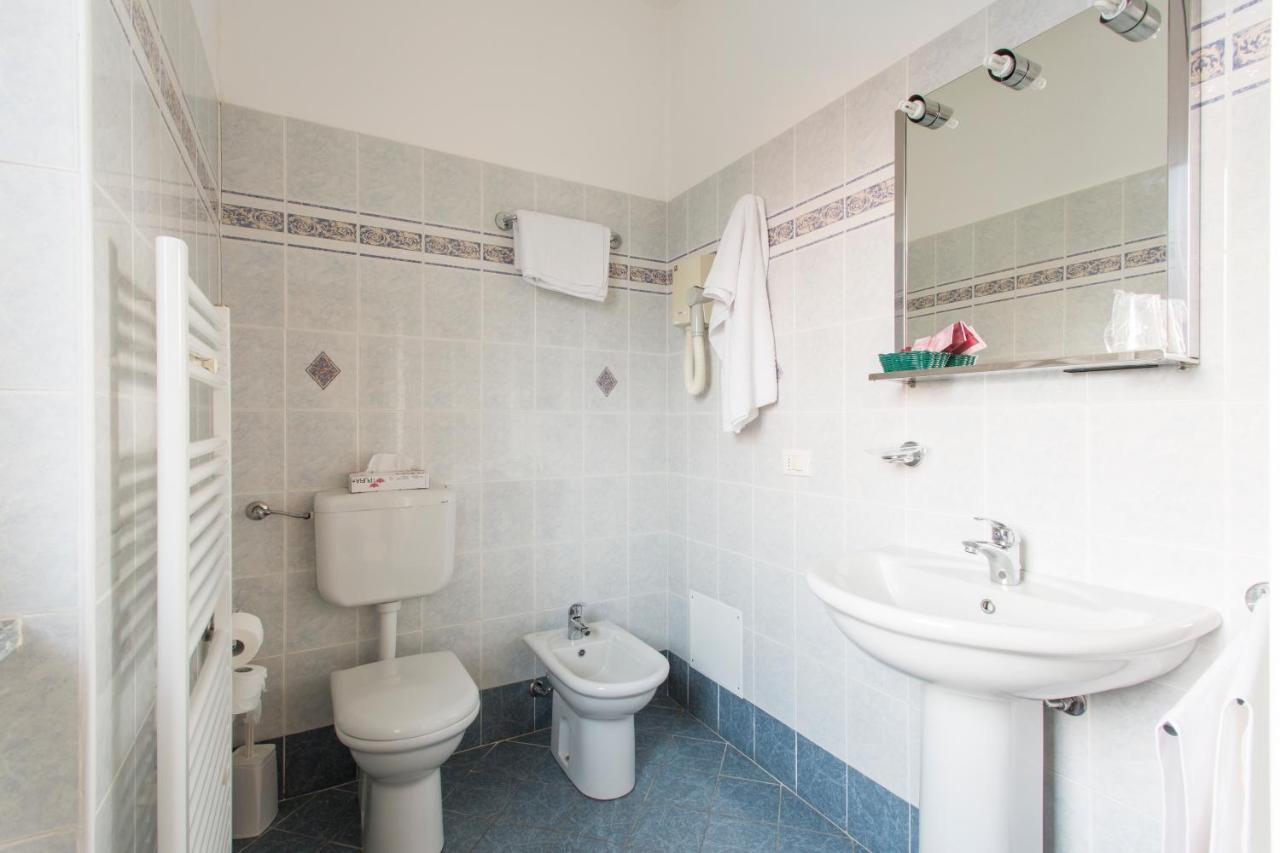 Hotel Ristorante Paladini Carisio Zewnętrze zdjęcie