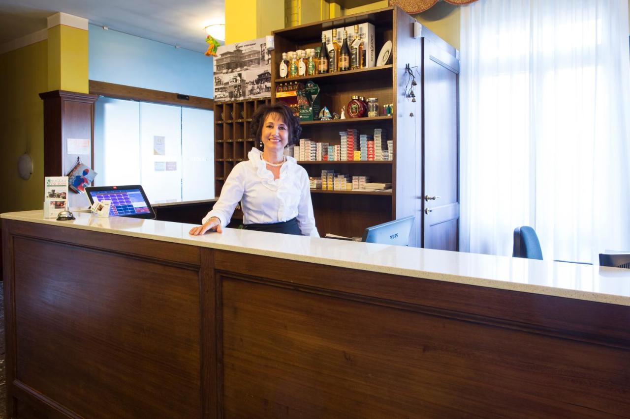 Hotel Ristorante Paladini Carisio Zewnętrze zdjęcie