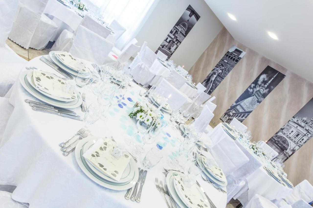 Hotel Ristorante Paladini Carisio Zewnętrze zdjęcie